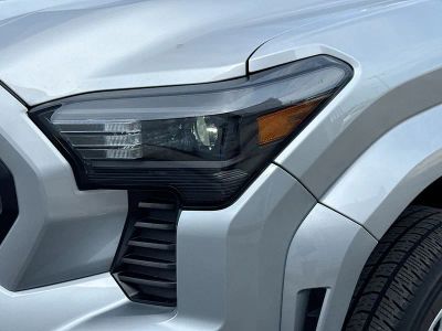 2024 Toyota Tacoma — photo 9 view