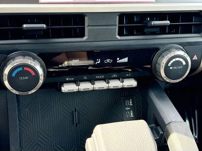2024 Toyota Tacoma — photo 32 view
