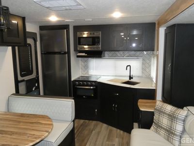 2023 Coachmen Freedom Express Ultra Lite - Photo 5