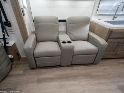 2026 Thor Motor Coach Riviera - Photo 12