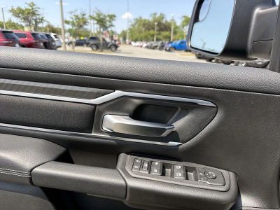 2026 Ram 1500 — photo 11 view