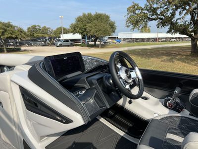 2026 Barletta Lusso L25UA - Photo 31