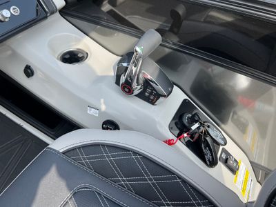 2026 Barletta Lusso L25UA - Photo 32