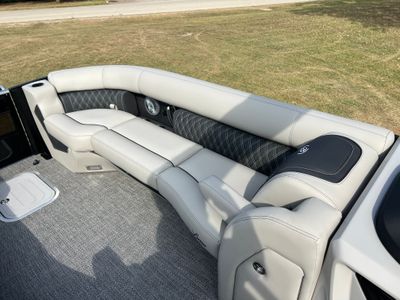 2026 Barletta Lusso L25UA - Photo 24