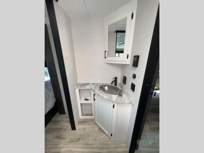 2026 Venture RV Stratus - Photo 36