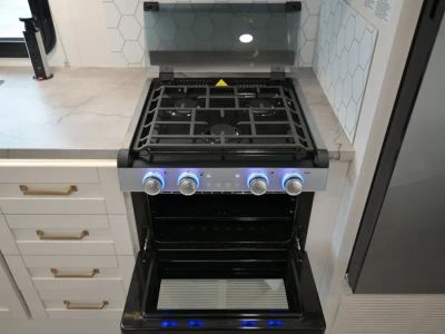 2027 Entegra ODYSSEY — photo 12 view