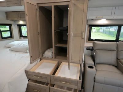 2027 Entegra ODYSSEY — photo 19 view
