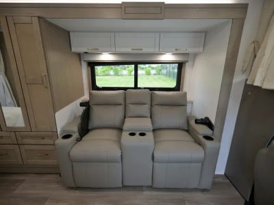 2027 Entegra ODYSSEY — photo 17 view