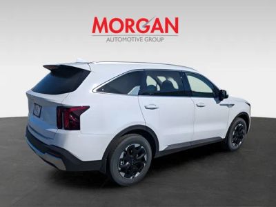 2025 Kia Sorento — rear three-quarter view