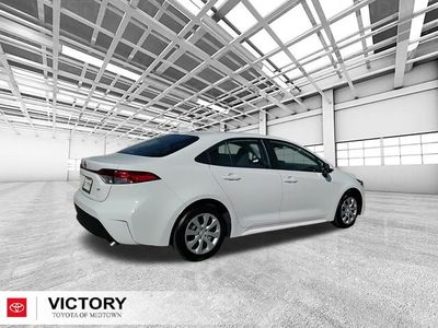 2025 Toyota Corolla - Photo 3