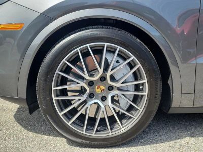 2020 Porsche Cayenne Coupe — engine compartment view