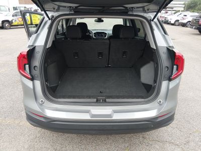 2024 GMC Terrain - Photo 11