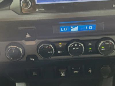 2023 Toyota Tacoma — photo 23 view