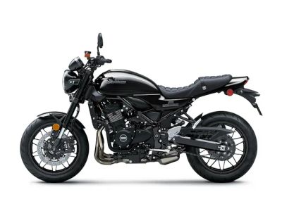 2026 Kawasaki Z900RS — front three-quarter view