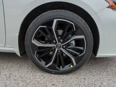 2025 Nissan Altima — photo 11 view