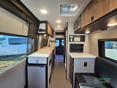 2026 Tiffin Motorhomes GH2 - Photo 12