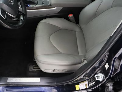 2022 Toyota Highlander FWD - Photo 15