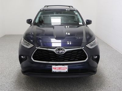 2022 Toyota Highlander FWD - Photo 3