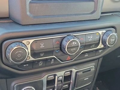 2021 Jeep Wrangler — photo 31 view