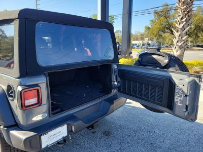 2021 Jeep Wrangler — photo 8 view