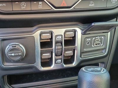 2021 Jeep Wrangler — photo 32 view