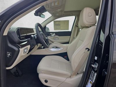 2026 Mercedes-Benz GLE 450 - Photo 4