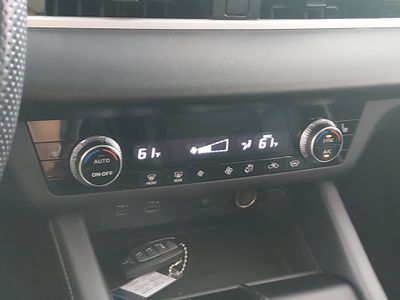 2024 Mitsubishi Outlander - Photo 19