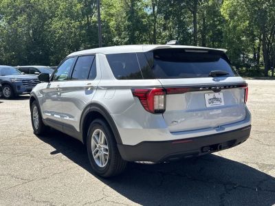 2026 Ford Explorer — detail view
