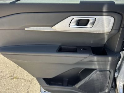 2026 Ford Explorer — photo 21 view