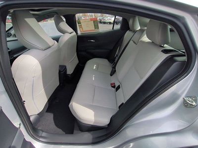 2025 Toyota Prius - Photo 16