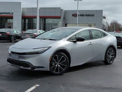 2025 Toyota Prius - Photo 2