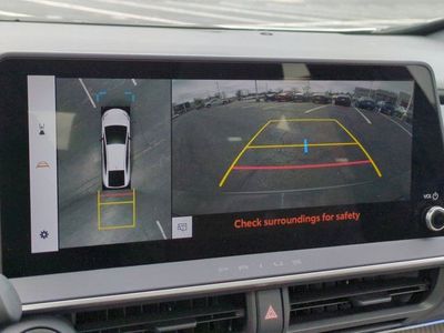 2025 Toyota Prius - Photo 13