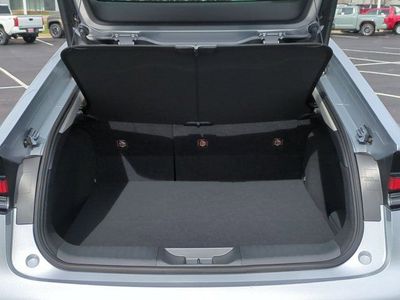 2025 Toyota Prius - Photo 17
