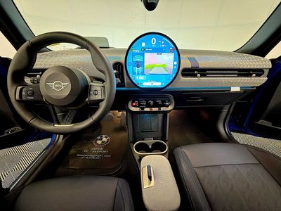 2025 MINI Hardtop 4 Door — photo 15 view