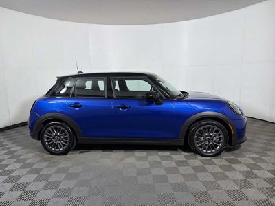 2025 MINI Hardtop 4 Door — photo 7 view