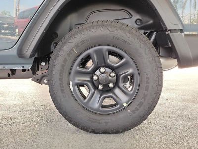 2026 Jeep Wrangler — photo 7 view