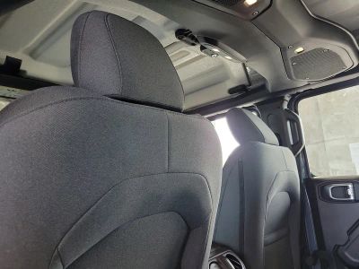 2026 Jeep Wrangler — photo 10 view