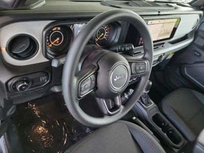 2026 Jeep Wrangler — photo 16 view