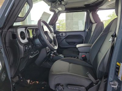 2026 Jeep Wrangler — photo 17 view