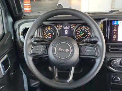 2026 Jeep Wrangler — photo 22 view