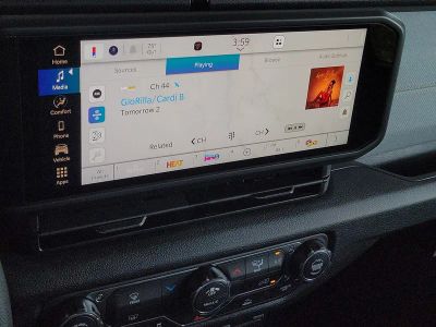 2026 Jeep Wrangler — photo 27 view