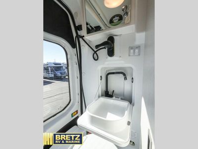 2026 Thor Motor Coach Palladium — photo 17 view