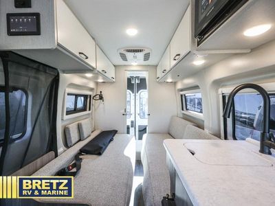 2026 Thor Motor Coach Palladium — photo 11 view