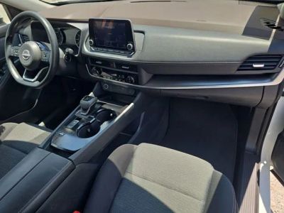 2023 Nissan Rogue — photo 11 view