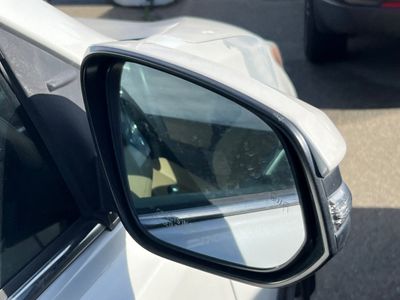 2017 Toyota RAV4 - Photo 13