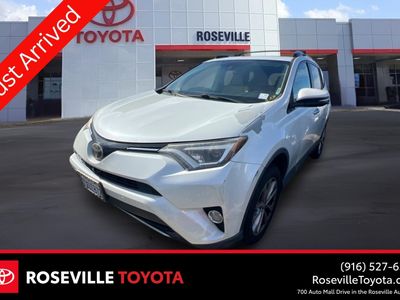 2017 Toyota RAV4 - Photo 1