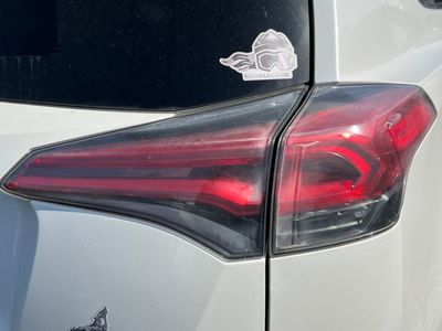 2017 Toyota RAV4 - Photo 17