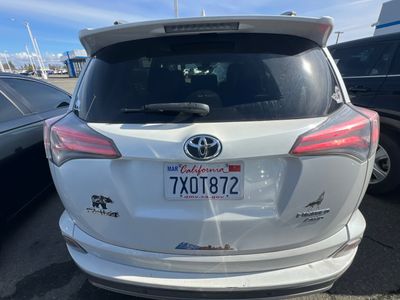 2017 Toyota RAV4 - Photo 5