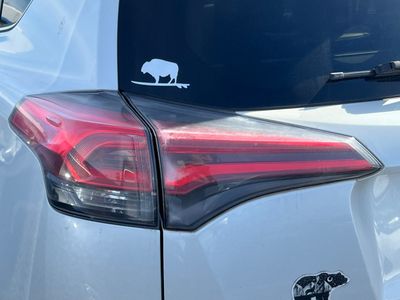2017 Toyota RAV4 - Photo 15