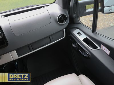2021 Airstream Atlas - Photo 10